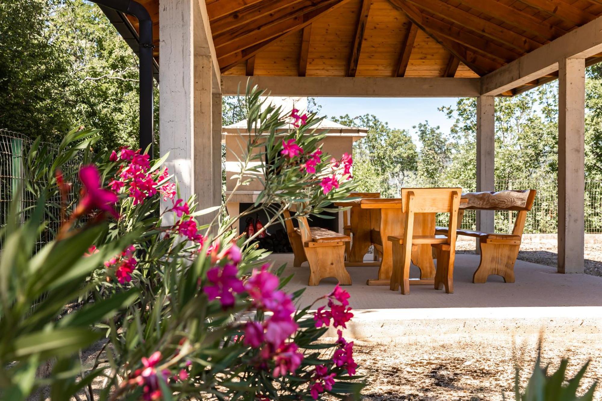 Villa Matko - Family Destination Zmijavci Exterior foto