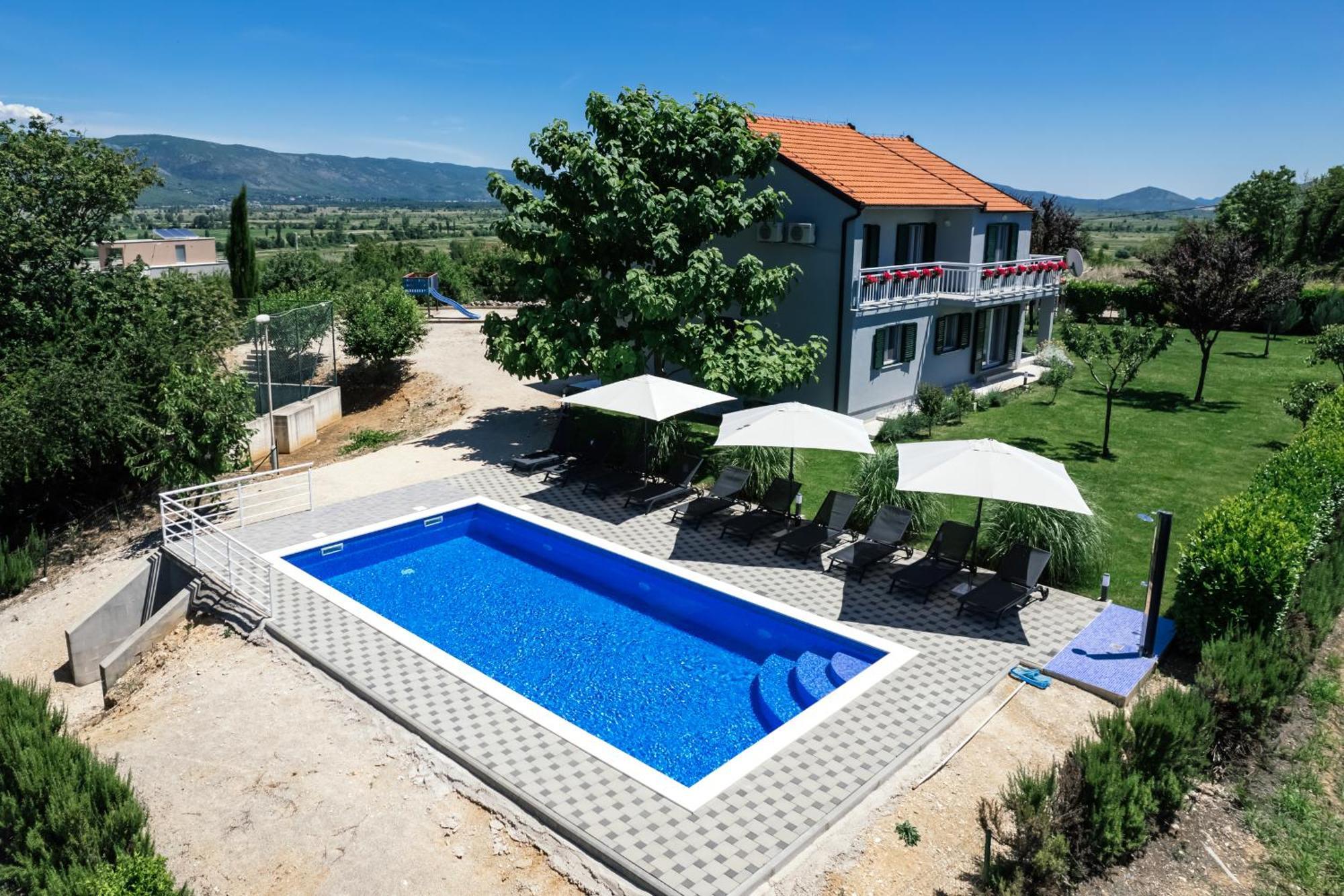Villa Matko - Family Destination Zmijavci Exterior foto