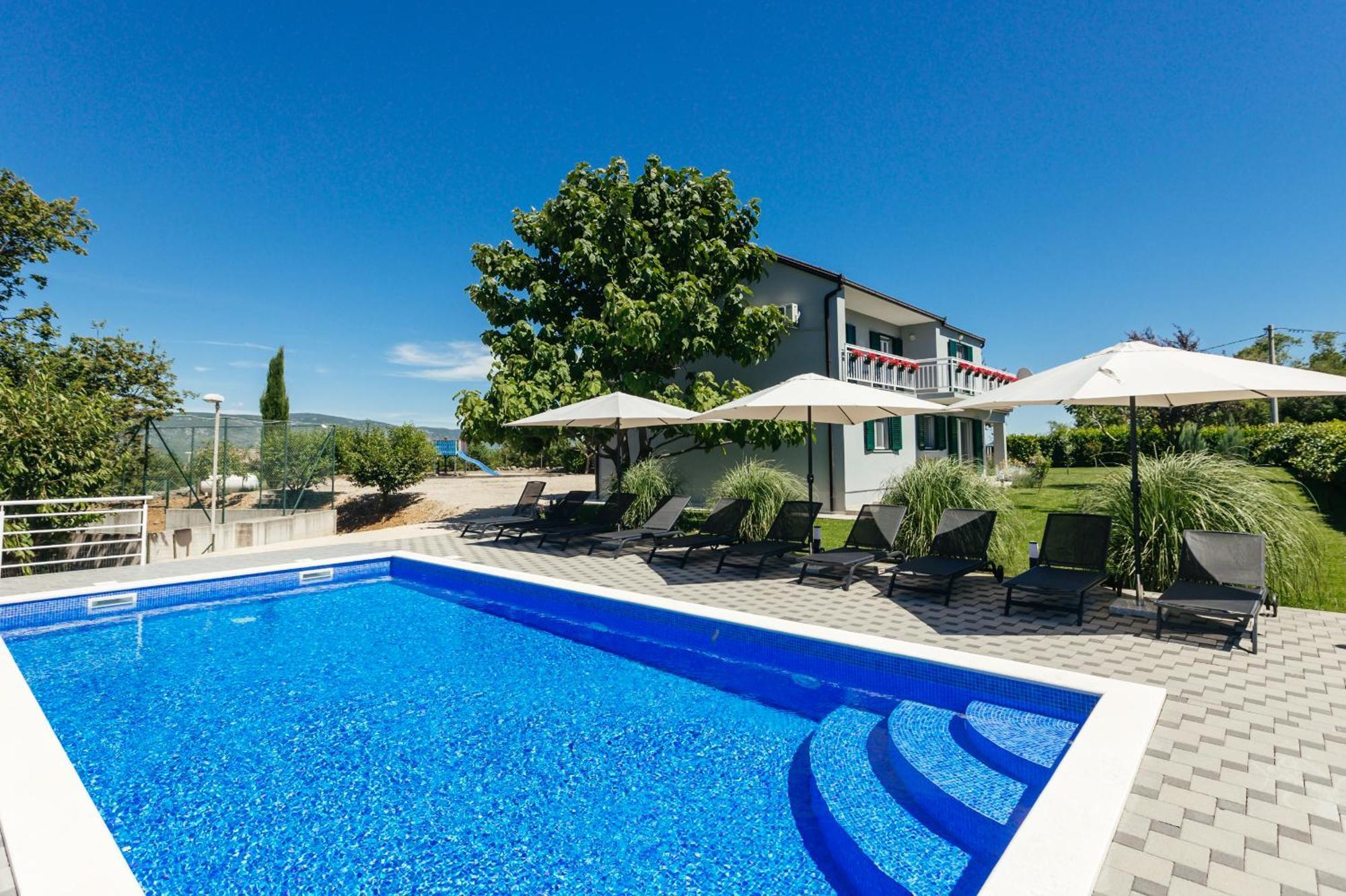 Villa Matko - Family Destination Zmijavci Exterior foto