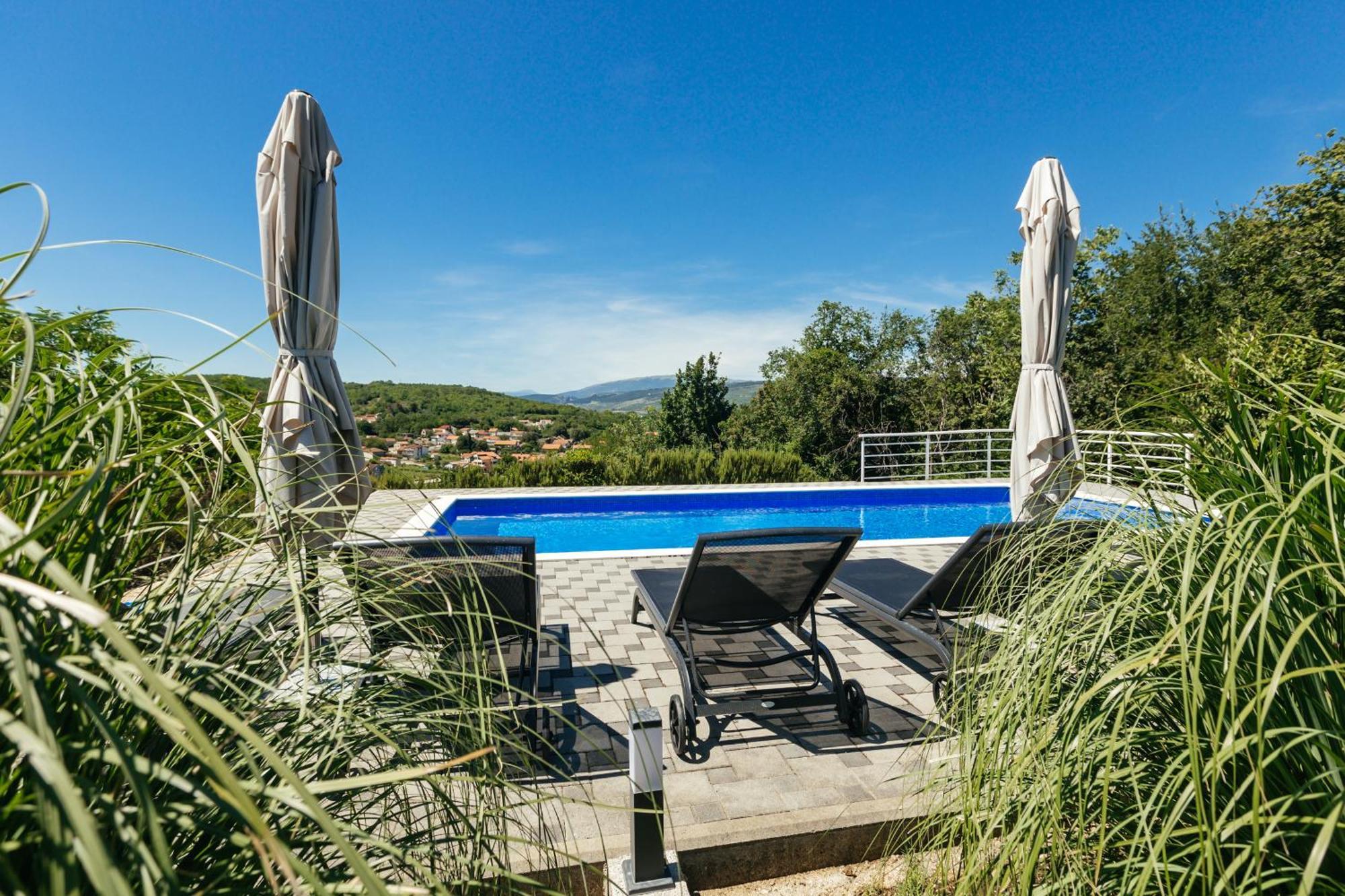 Villa Matko - Family Destination Zmijavci Exterior foto