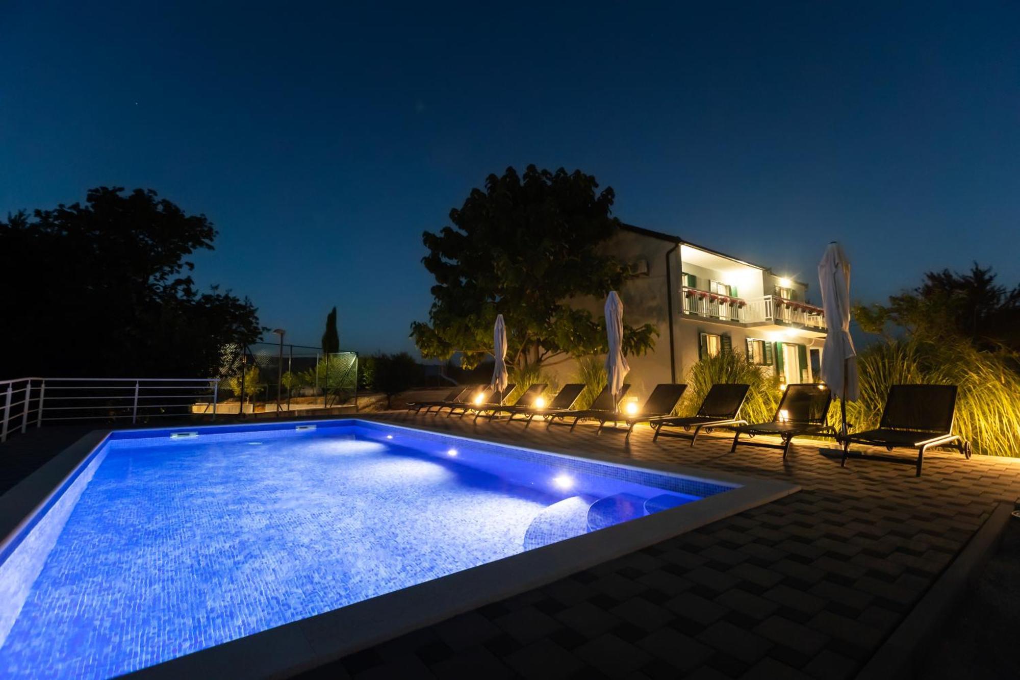 Villa Matko - Family Destination Zmijavci Exterior foto